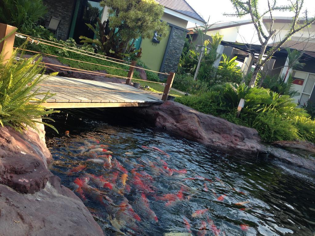 Saabpaiboon Grand Resort Ban Talat Quarto foto