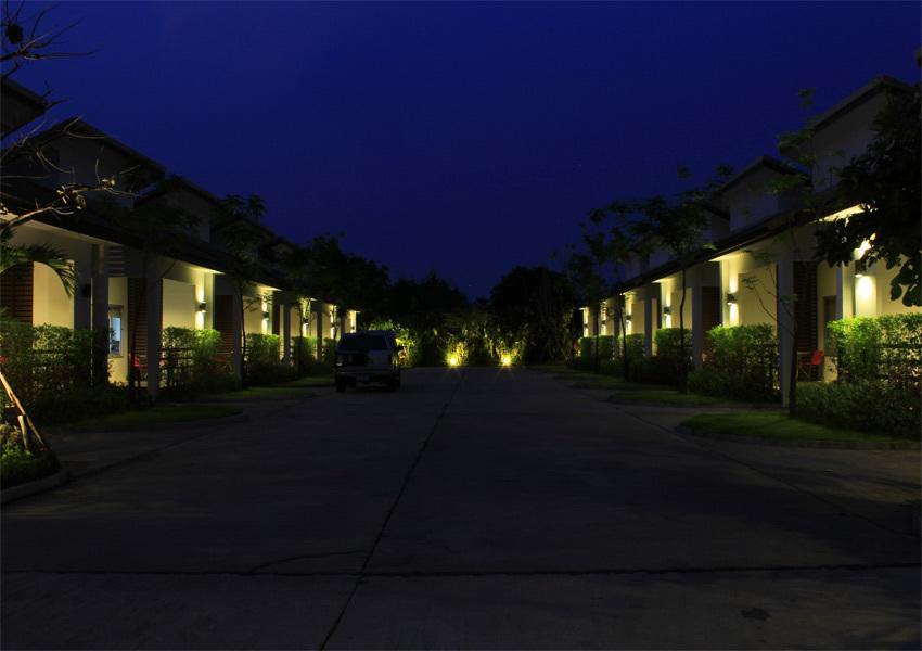 Saabpaiboon Grand Resort Ban Talat Quarto foto