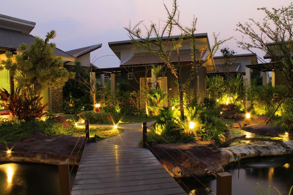 Saabpaiboon Grand Resort Ban Talat Quarto foto