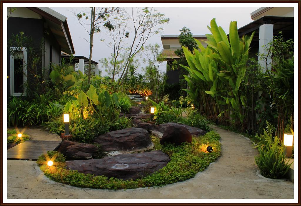 Saabpaiboon Grand Resort Ban Talat Quarto foto